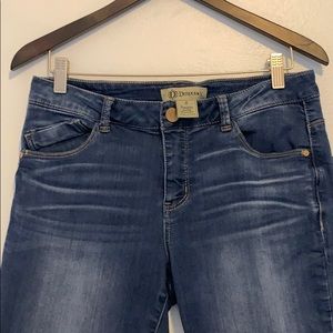 Democracy Freedom Ankle Skimmer Jeans